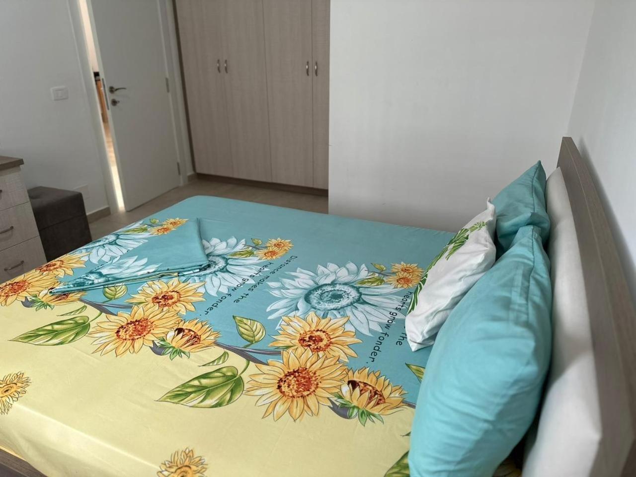 Marsela Gurma Apartments ซารานเดอ ภายนอก รูปภาพ